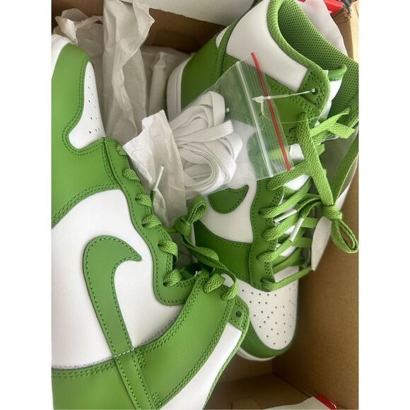 Brand new- Nike Dunk Hi Retro Bttys (chlorophyll) - Picture 5 of 7